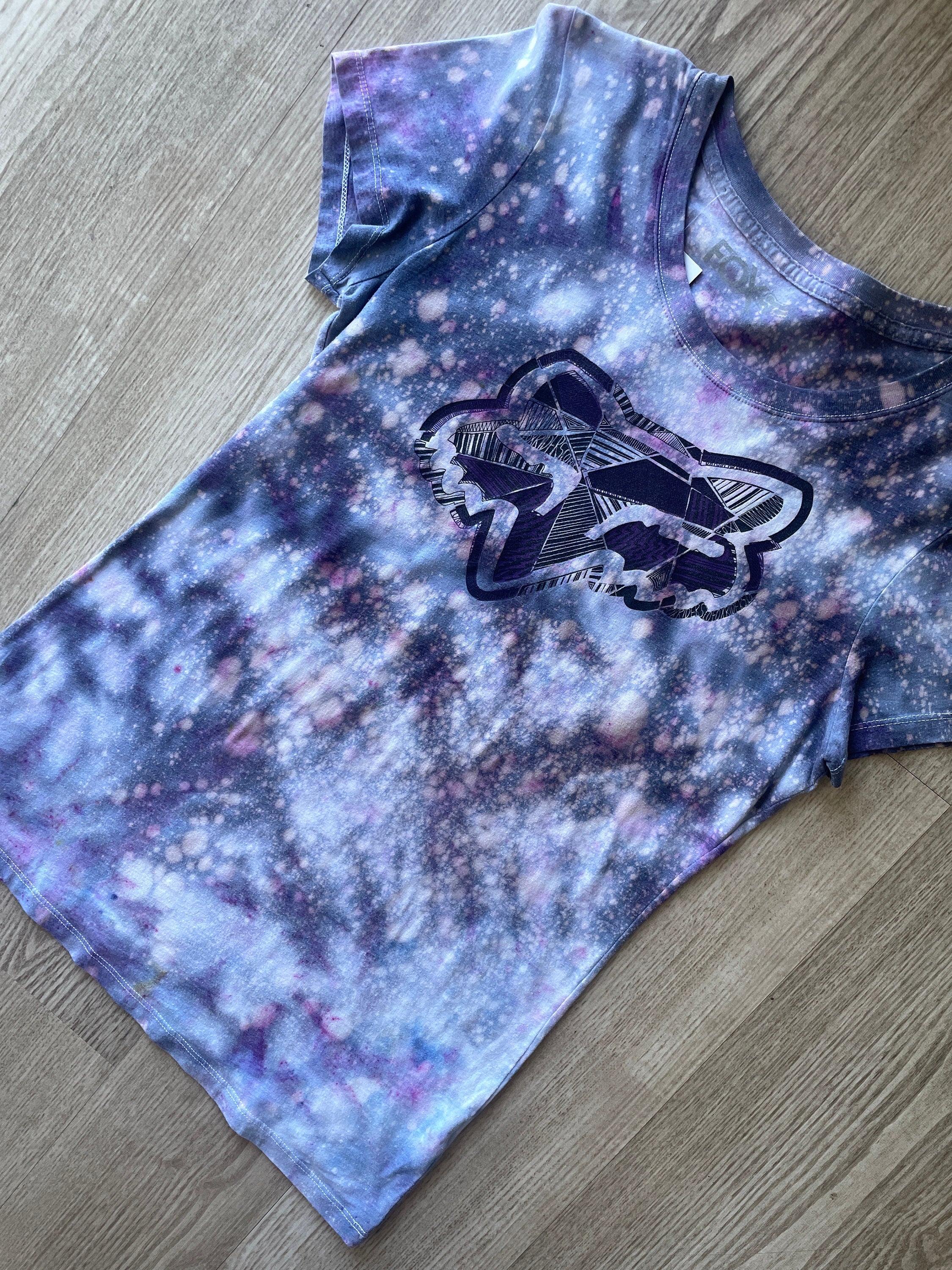 LARGE Women's Fox Racing Handmade Tie Dye Short Sleeve T-Shirt | One-Of-a-Kind Upcycled Gray and Purple Ice Dye Crumpled Top