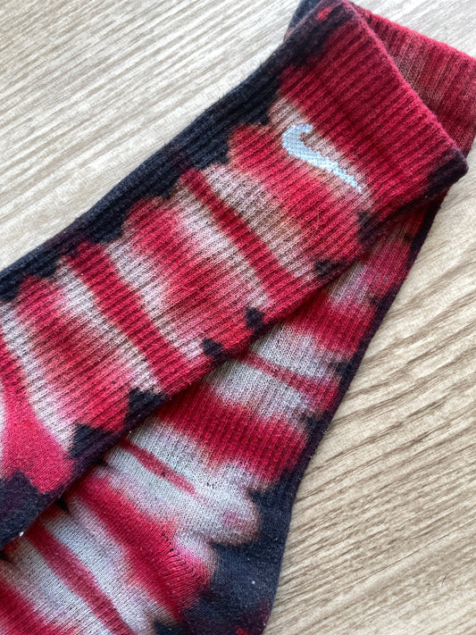 NIKE Christmas Socks Hand Tie Dyed Red, Green, and Black Nike Dri-FIT Everyday Plus Crew Training Socks - Size Large (Men's 8-12/Women's 10-13)