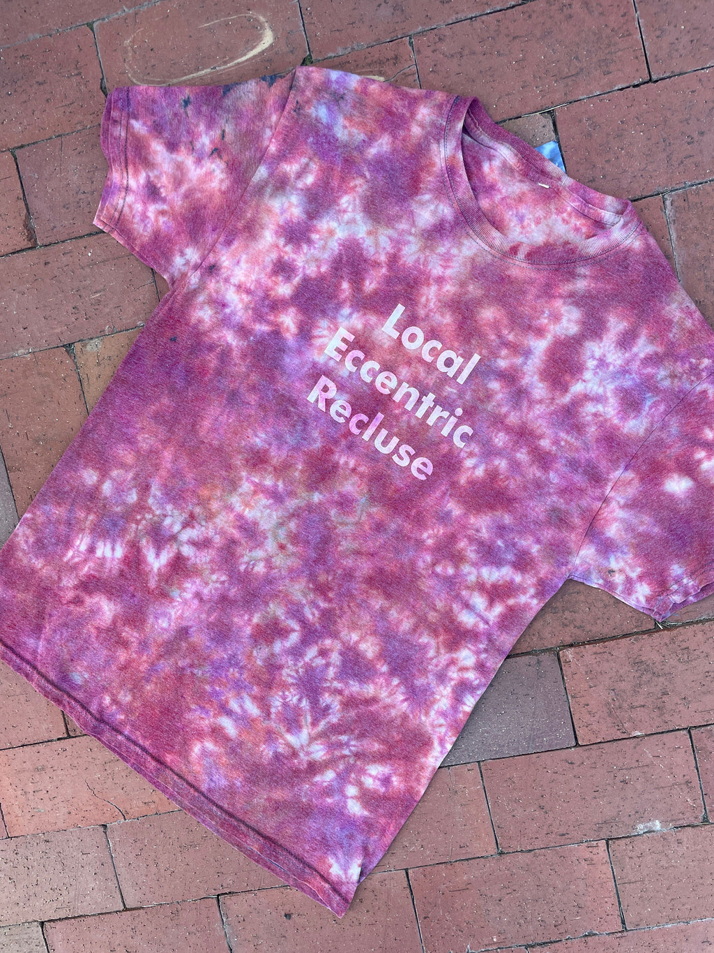 MEDIUM Men’s Local Eccentric Recluse Handmade Tie Dye Short Sleeve T-Shirt | One-Of-a-Kind Upcycled Pink and Orange Crumpled Top