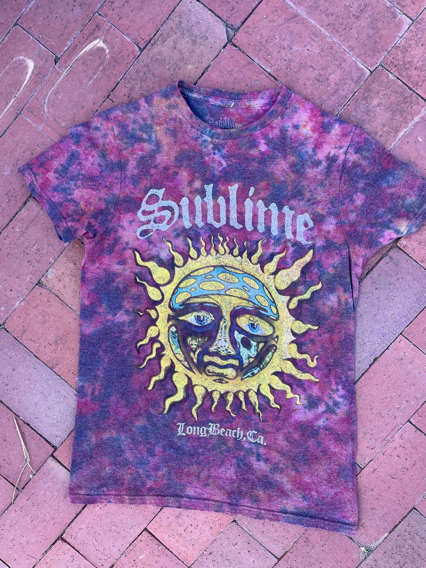 SMALL Women's Sublime Handmade Reverse Tie Dye Short Sleeve T-Shirt | One-Of-a-Kind Upcycled Black and Red Crumpled Top