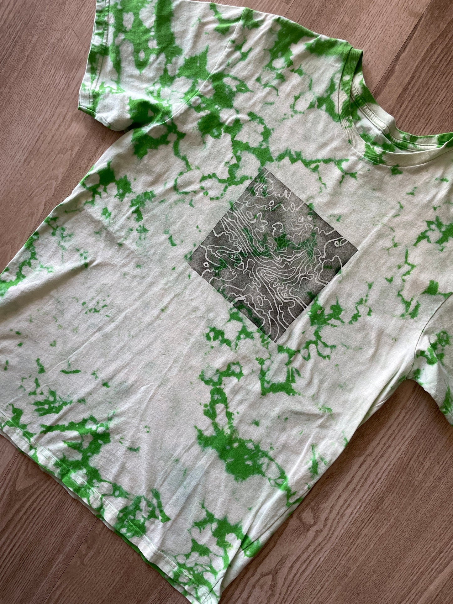Large Men's Hand-Printed Delicate Arch Topo Map Reverse Tie Dye Short Sleeve T-Shirt | Handmade One-Of-a-Kind Upcycled Green and White Top