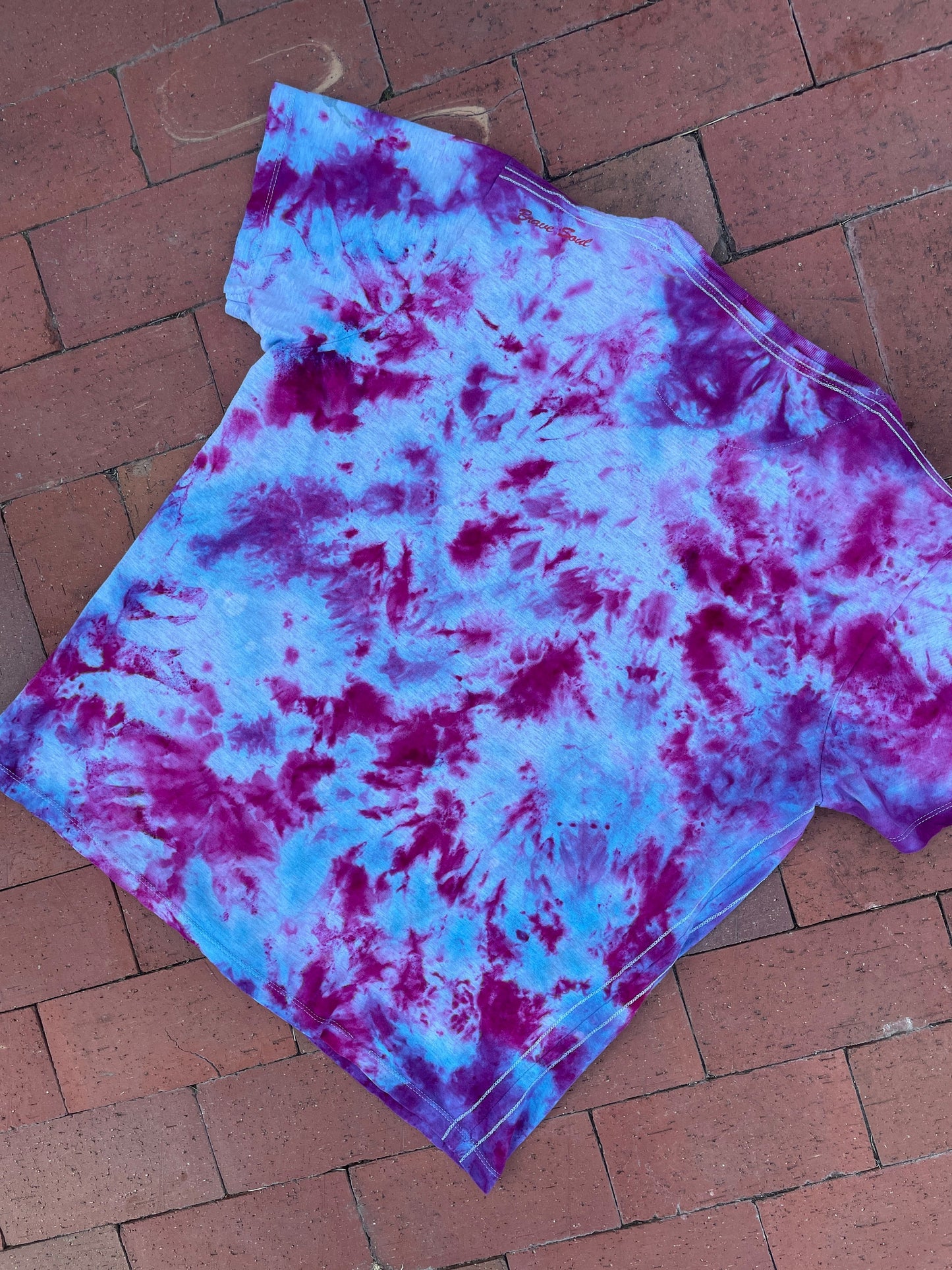 M/L Men’s Boombox Galaxy Ice Dye Tie Dye Short Sleeve T-Shirt | One-Of-a-Kind Upcycled Blue and Pink Top