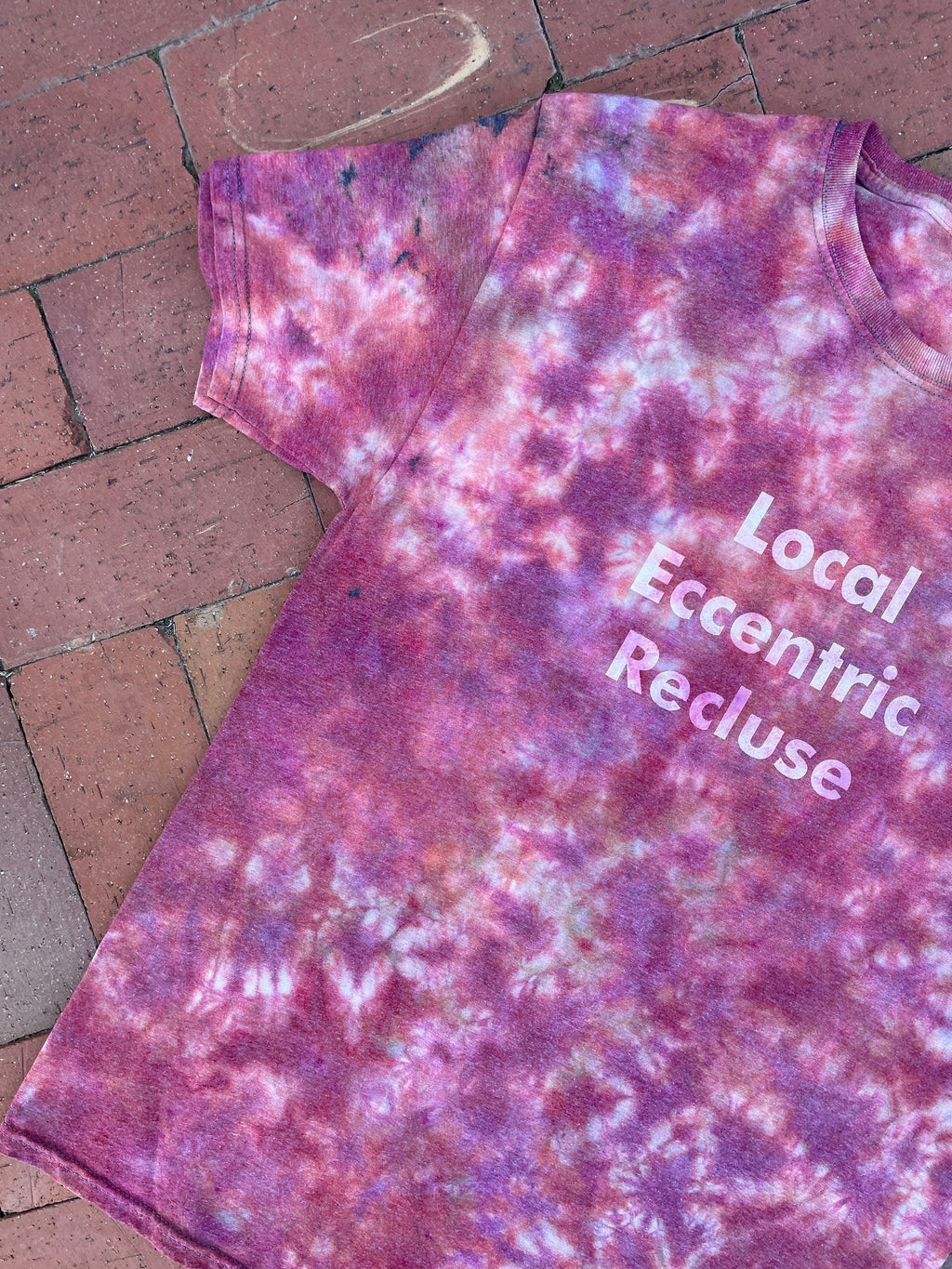 MEDIUM Men’s Local Eccentric Recluse Handmade Tie Dye Short Sleeve T-Shirt | One-Of-a-Kind Upcycled Pink and Orange Crumpled Top