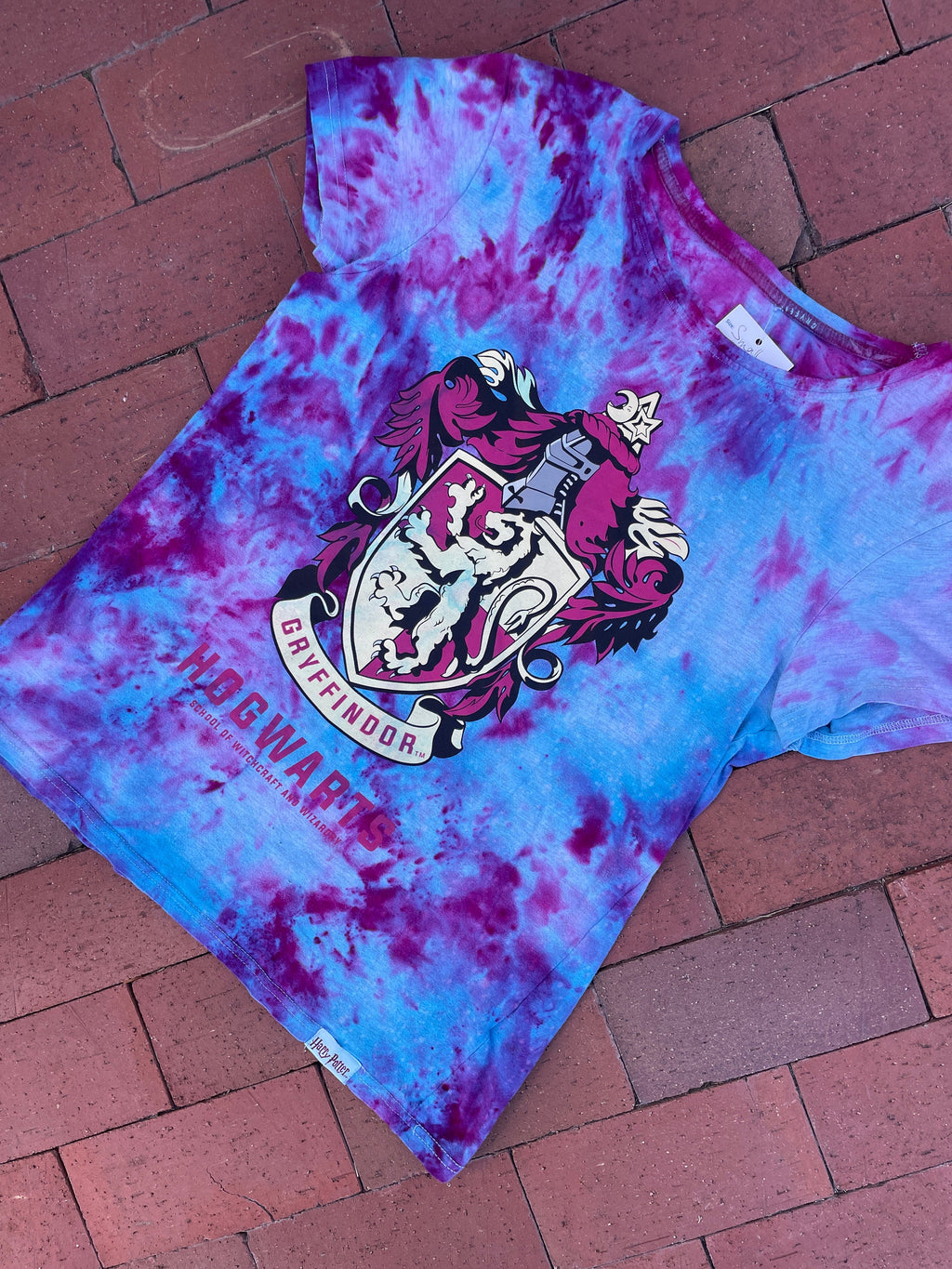 SMALL Women's Gryffindor Handmade Reverse Tie Dye Short Sleeve T-Shirt | One-Of-a-Kind Upcycled Pink and Blue Galaxy Ice Dye Top
