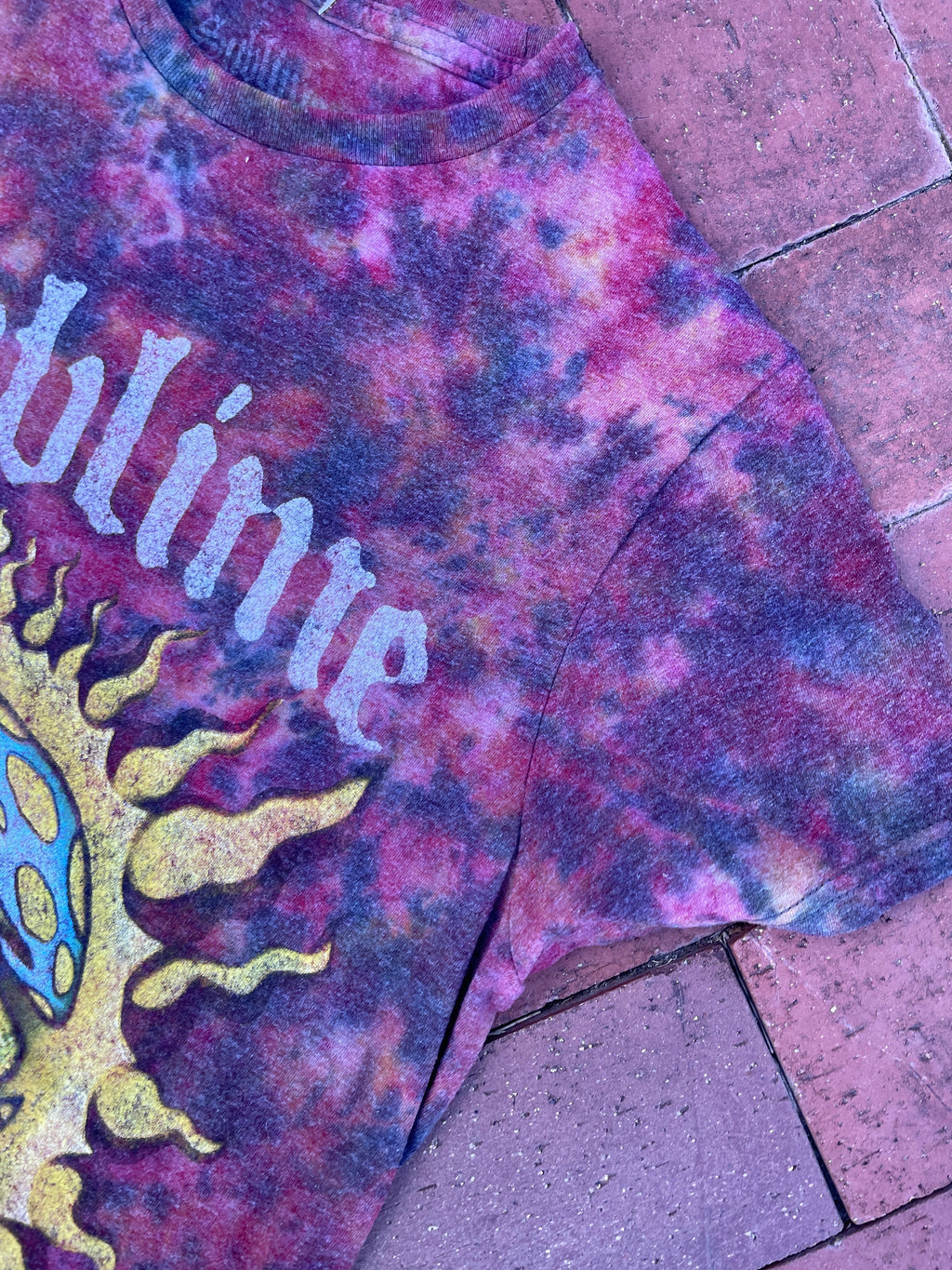 SMALL Women's Sublime Handmade Reverse Tie Dye Short Sleeve T-Shirt | One-Of-a-Kind Upcycled Black and Red Crumpled Top